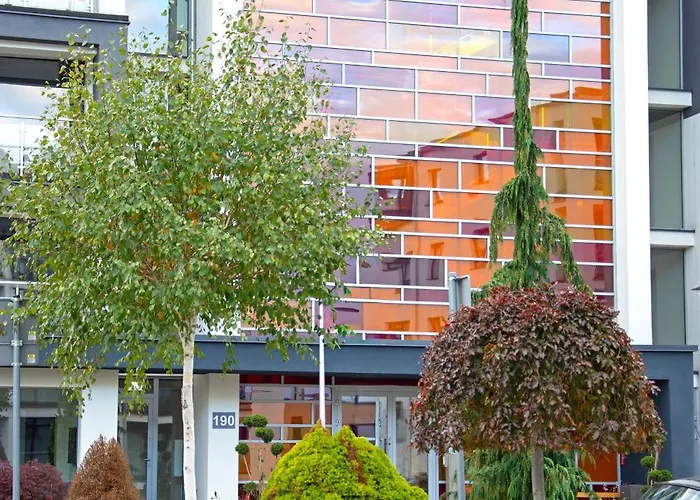 Szyndzielnia Park No 23 # Z Kortem Tenisowym, Rowerownia # Lux # Nestapartmenty Bielsko-Biała