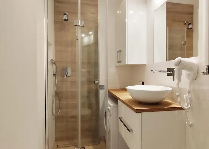 Szyndzielnia Park No 23 # Z Kortem Tenisowym, Rowerownia # Lux # Nestapartmenty Bielsko-Biała